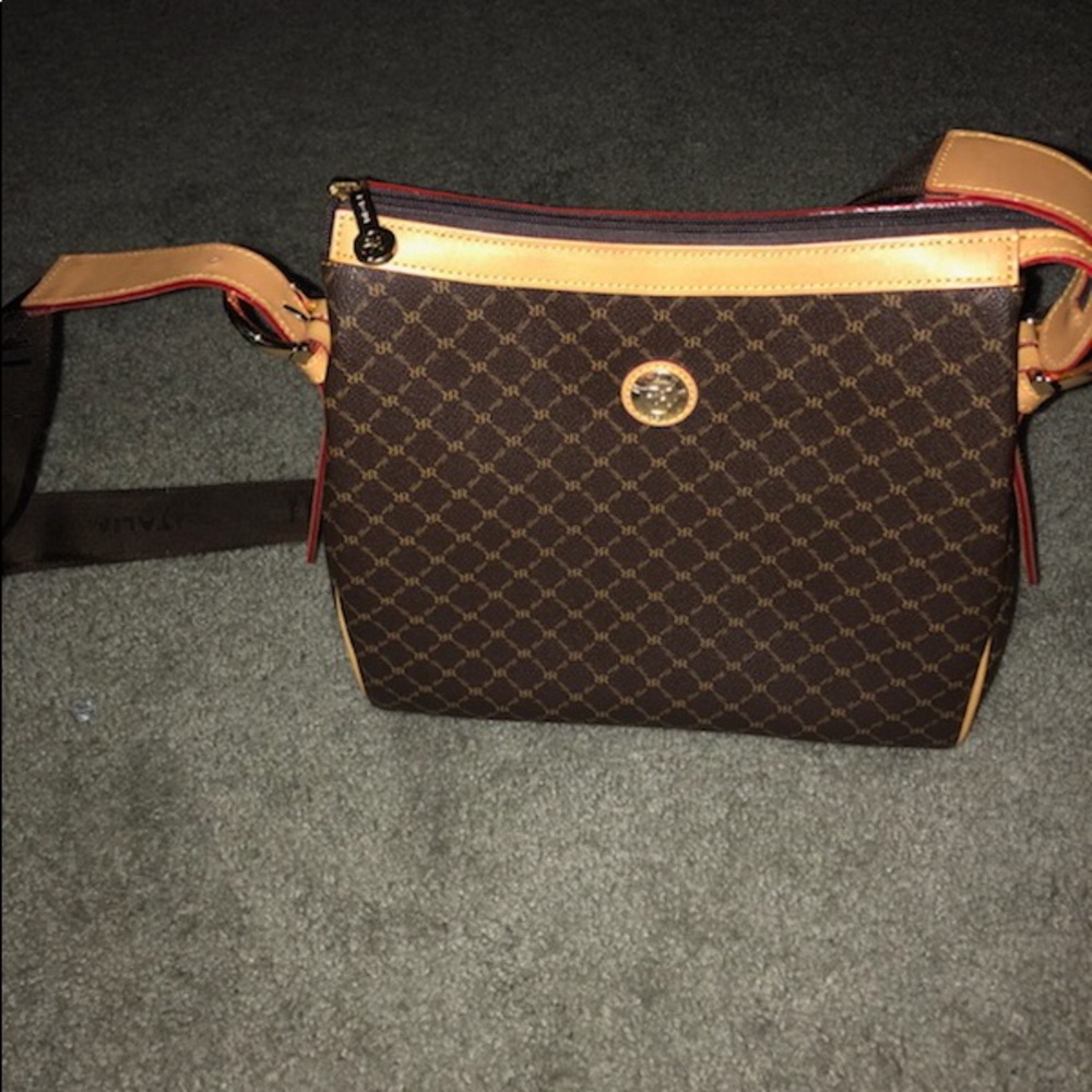 Beautiful New Rioni Bag!